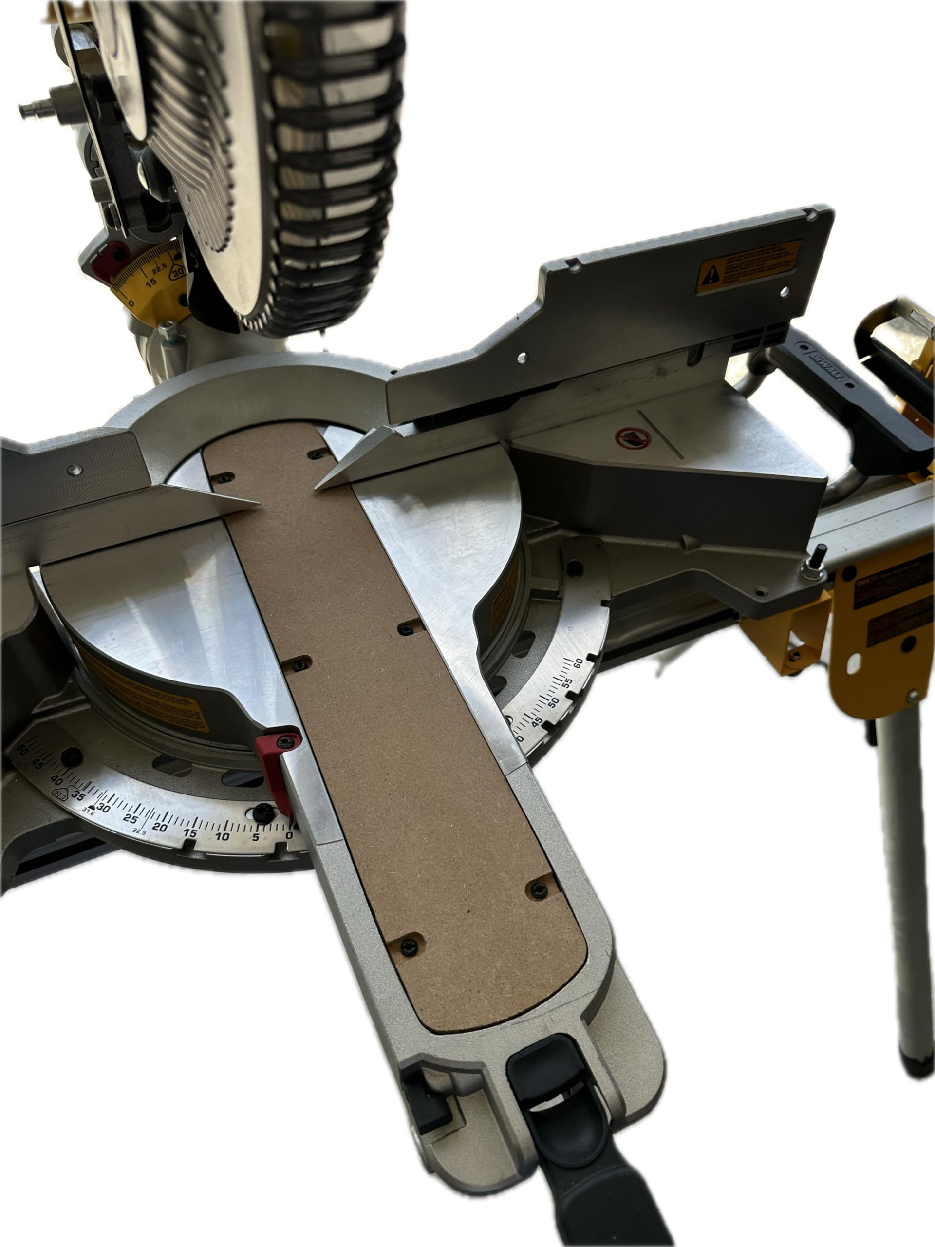 Dewalt zero-clearance insert promotes safer, cleaner finishes in home projects