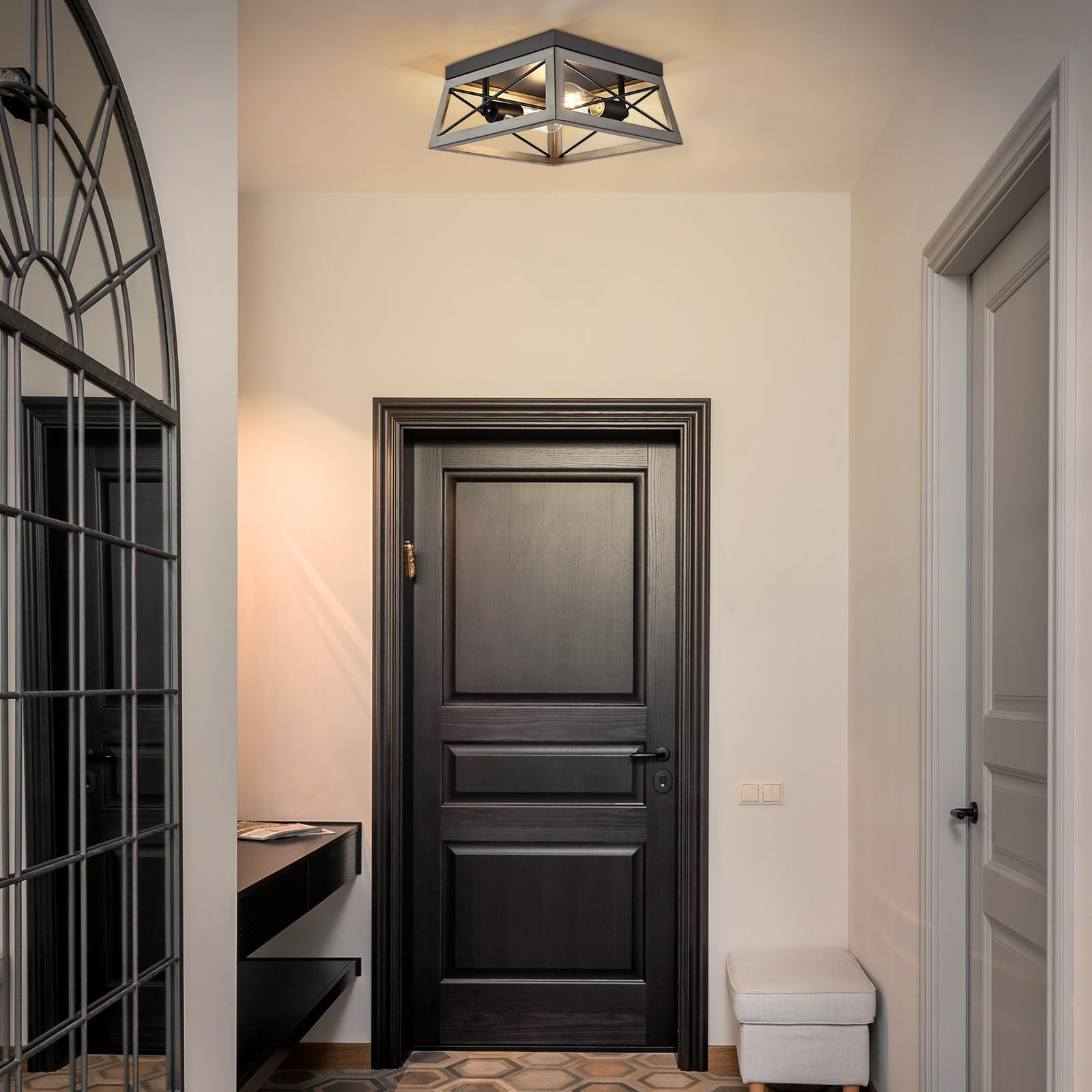 DEWENWILS E26 socket compatibility supports LED or incandescent bulbs