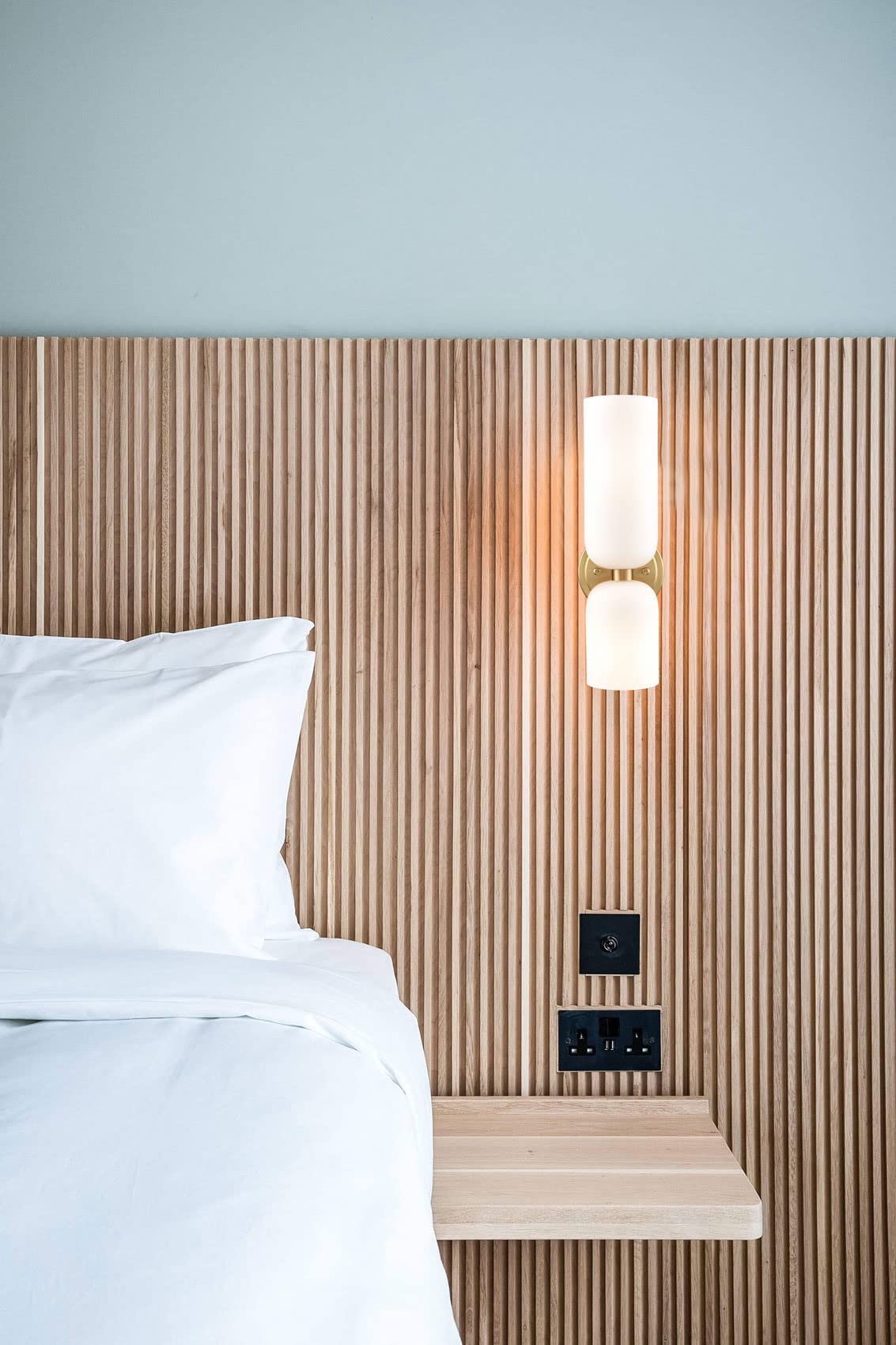 Versatile mounting options allow up or down installation.