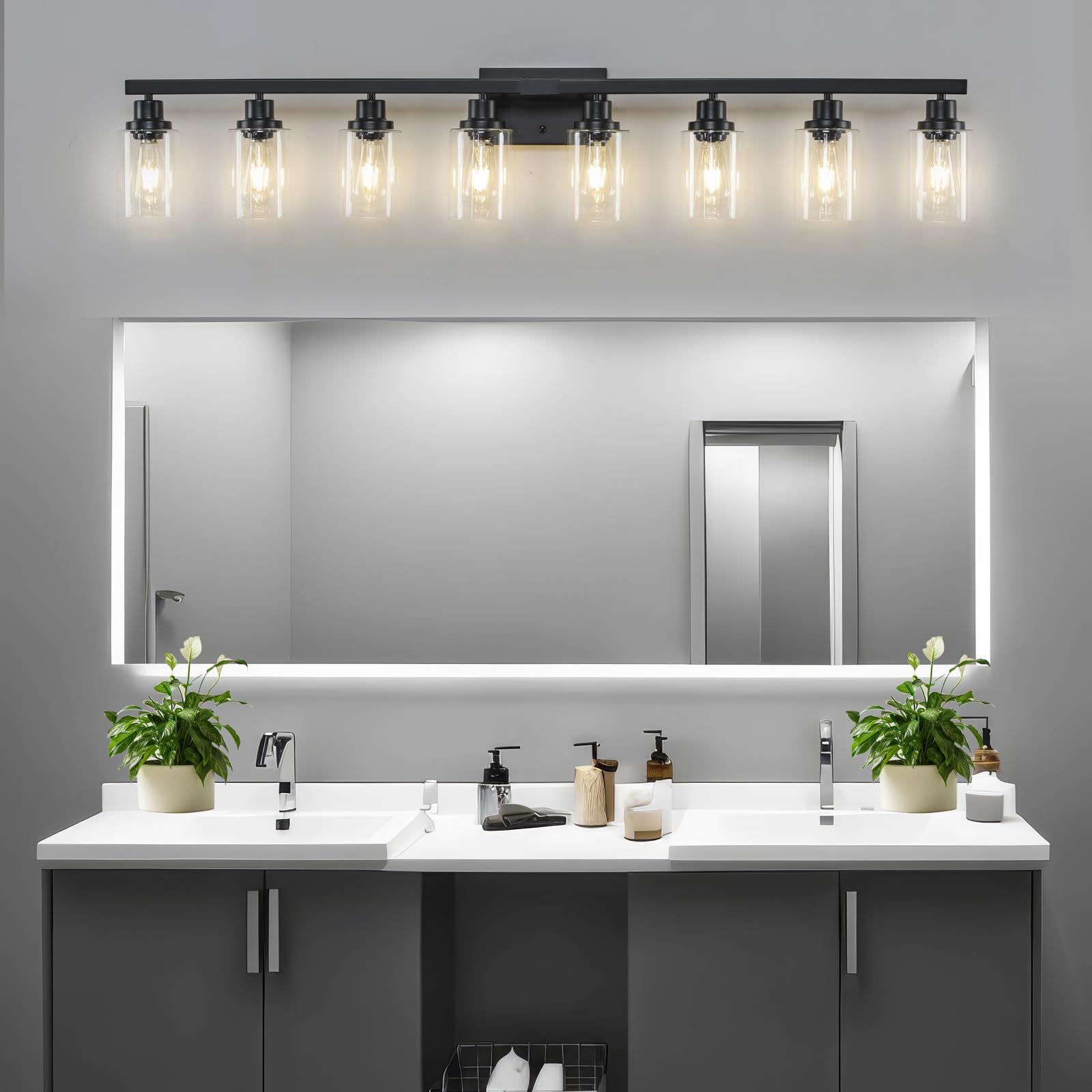 DIKAIDA vanity light uses E26 base with multiple bulb options
