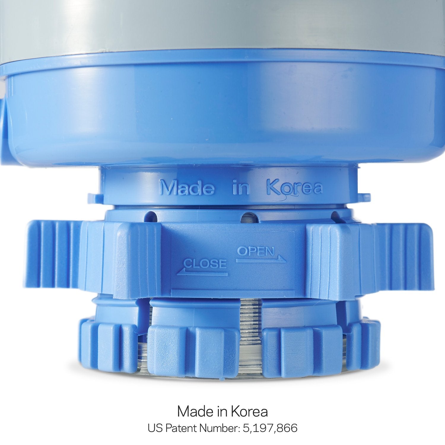 Dolphin Water Pump arrives with a cleaning kit for simple maintenance.