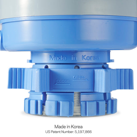 Dolphin Water Pump arrives with a cleaning kit for simple maintenance.