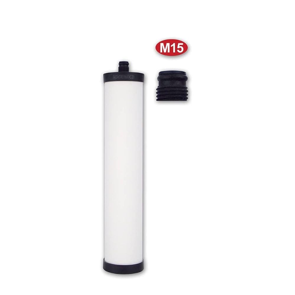 DOULTON M15 Ultracarb in-action demonstrates effective purification while you pour.