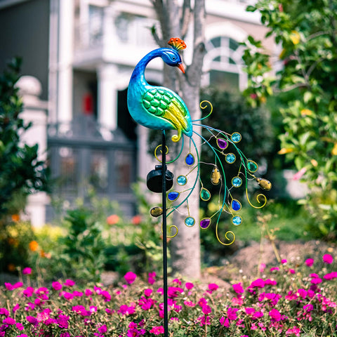 DREAMSOUL gift ready outdoor peacock light for patios and lawns.