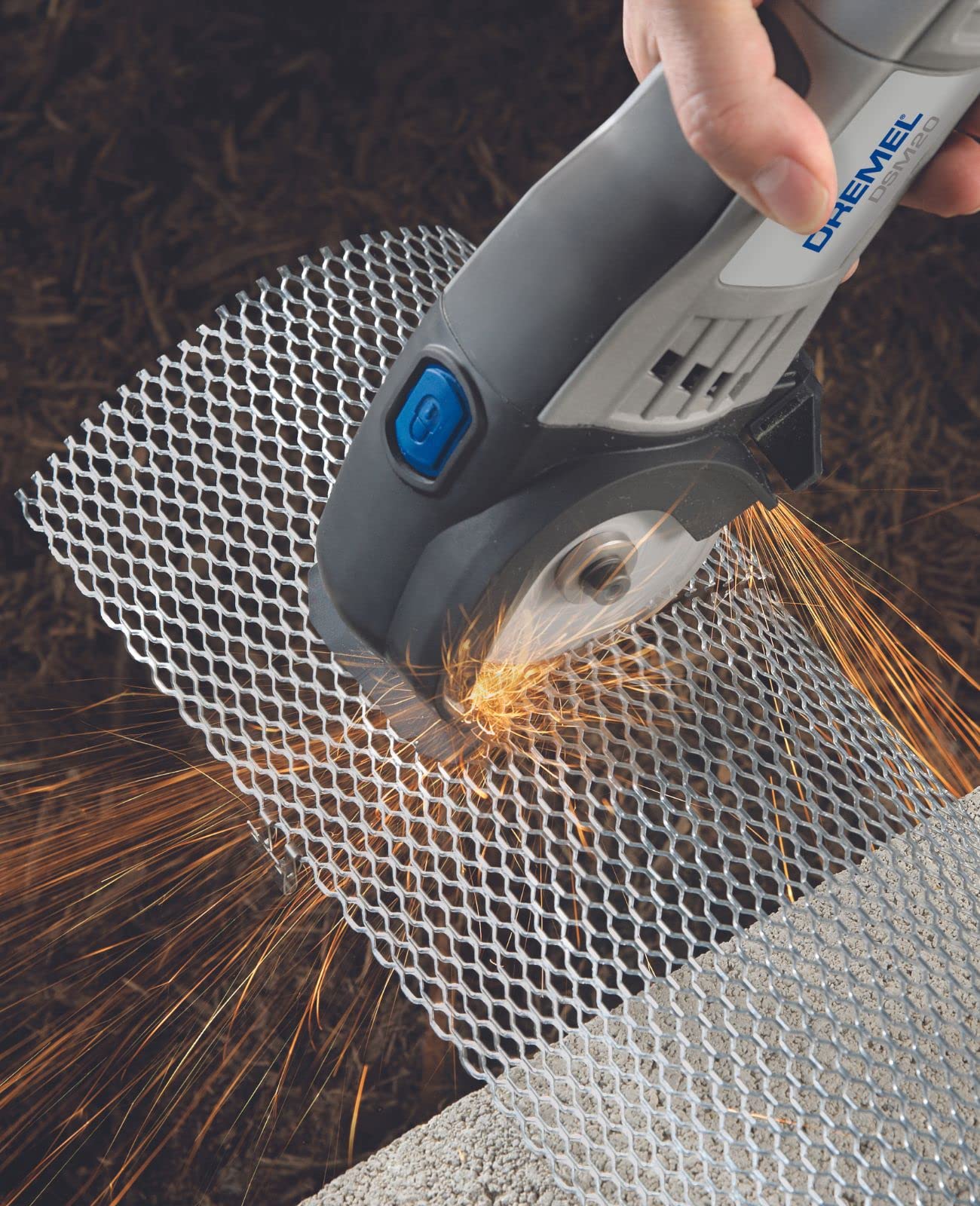 Dremel DSM510 plunge cut capability enables intricate shapes