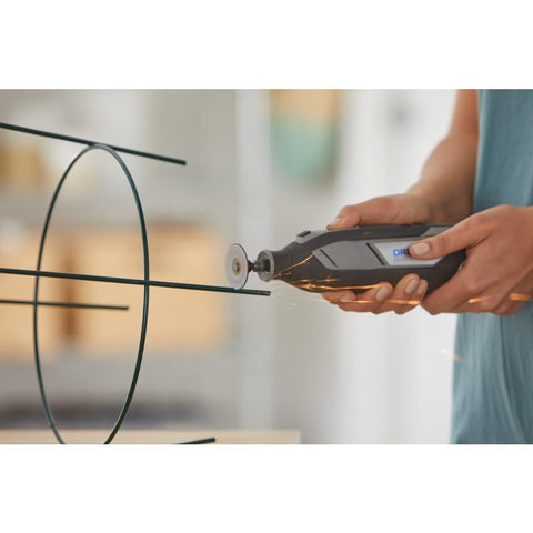 Dremel EZ Lock plastic cut-off wheels delivering precise plastic cuts