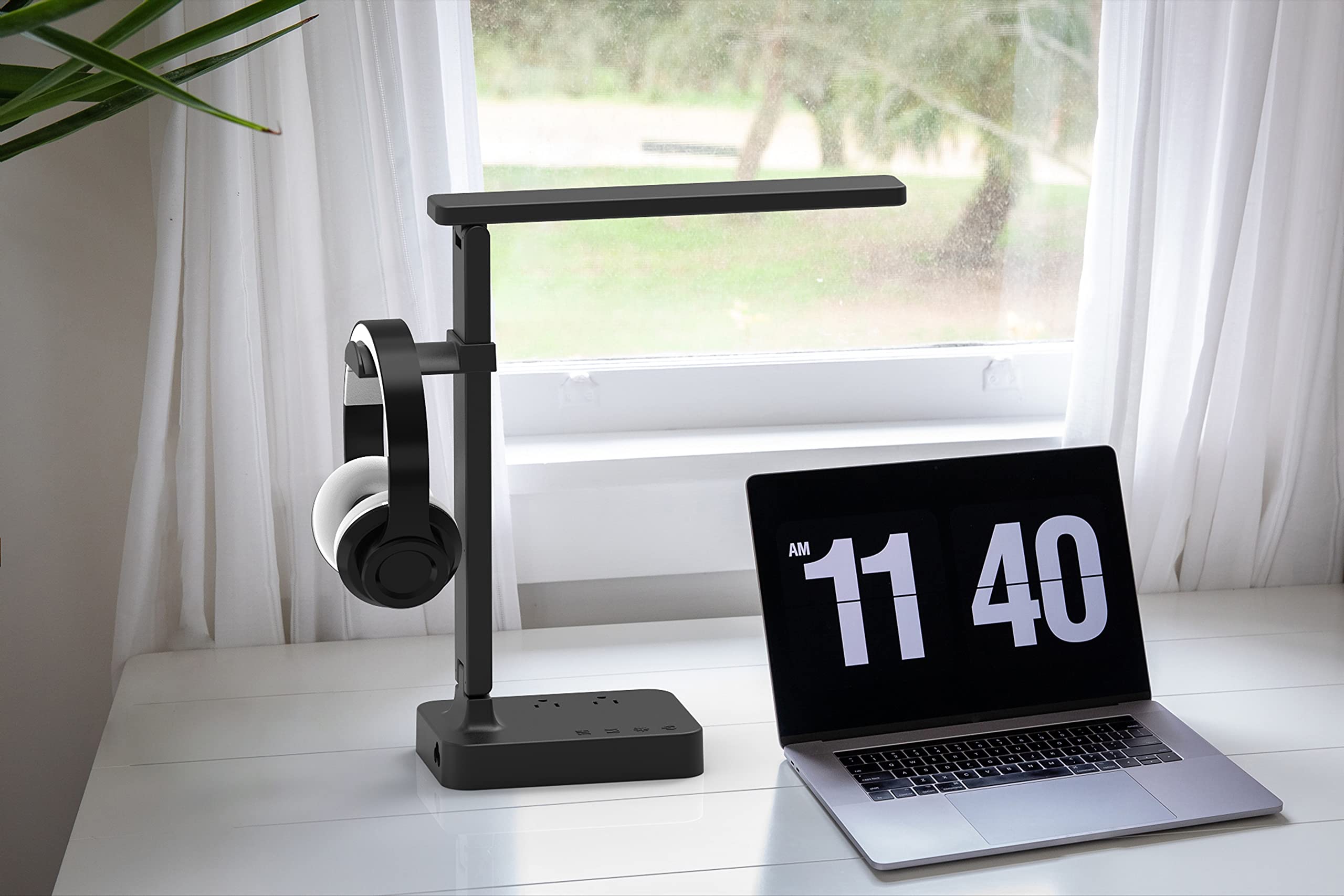 Drevet lamp compact dorm room essential with space-saving design.