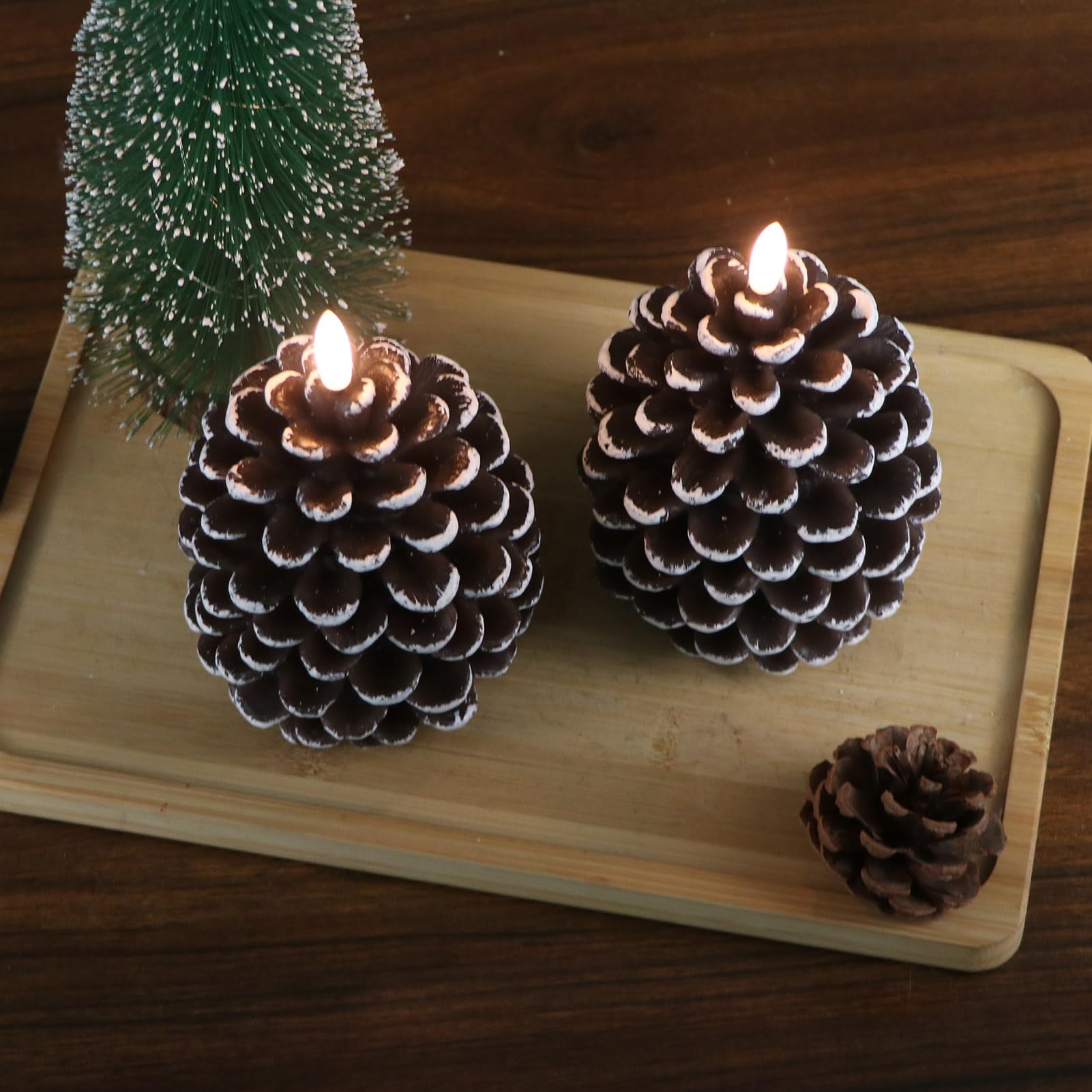 DRomance battery-powered pinecone candles ideal for holiday decor