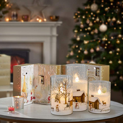 DRomance dining-table centerpiece candles add warm festivity.