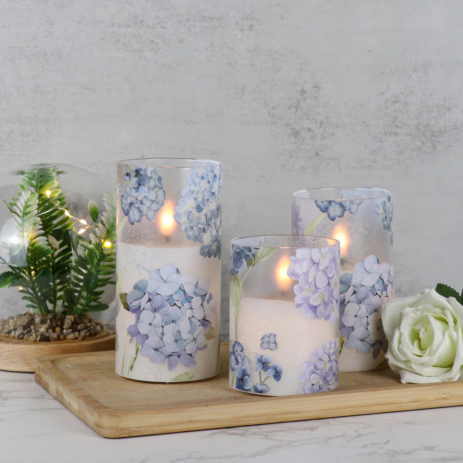 DRomance Hydrangea candle decor for fireplace area and cozy evenings.