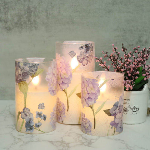 DRomance Hydrangea candle for bathroom window sill decor and relaxation.