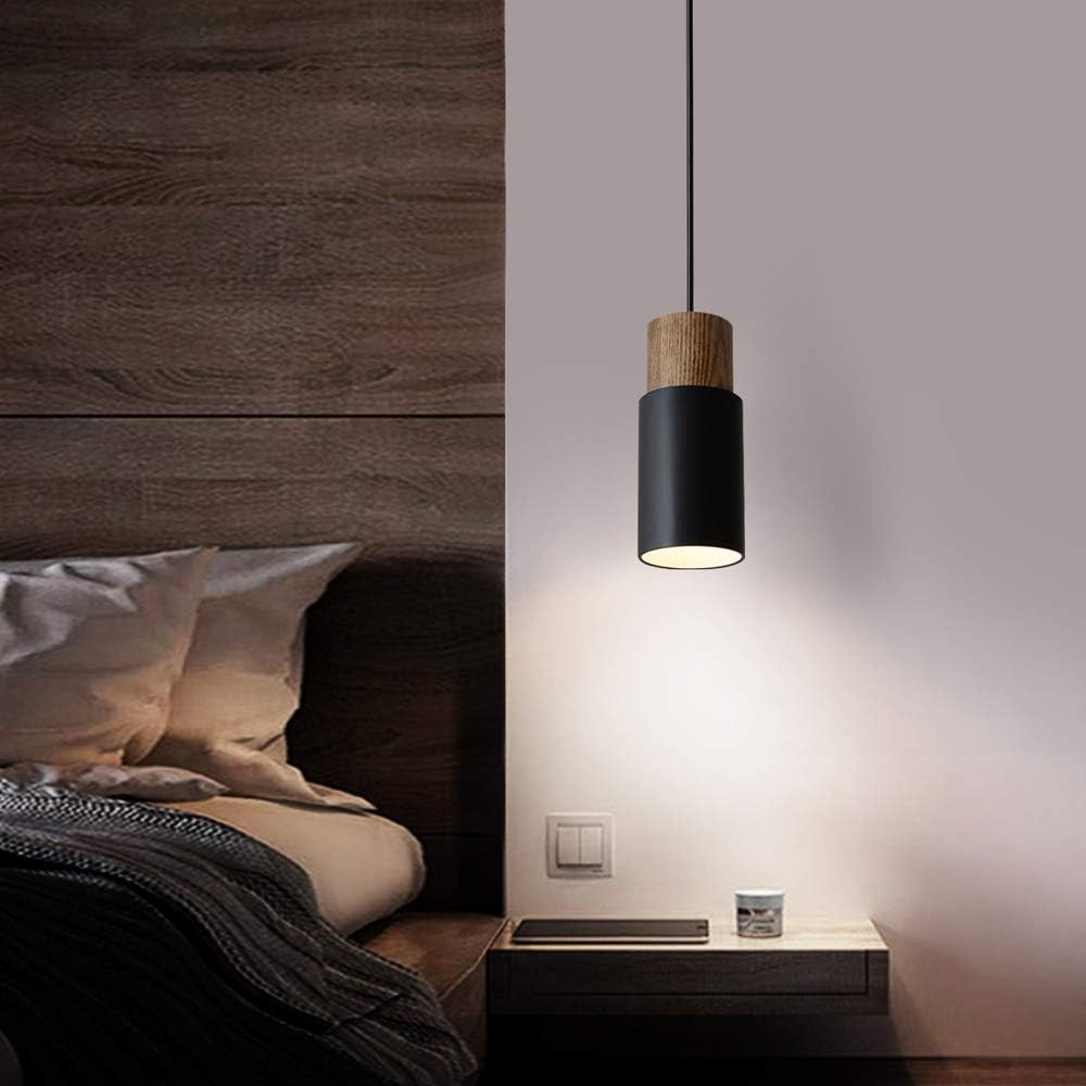 DUHU internal metal lampshade diffuses light softly for warm evenings