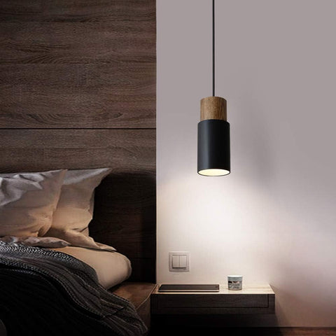 DUHU internal metal lampshade diffuses light softly for warm evenings