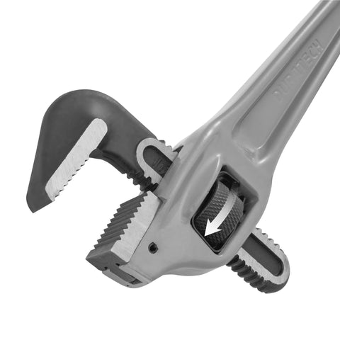 DURATECH drop-forged jaw assembly highlights durability and resistance to distortion.