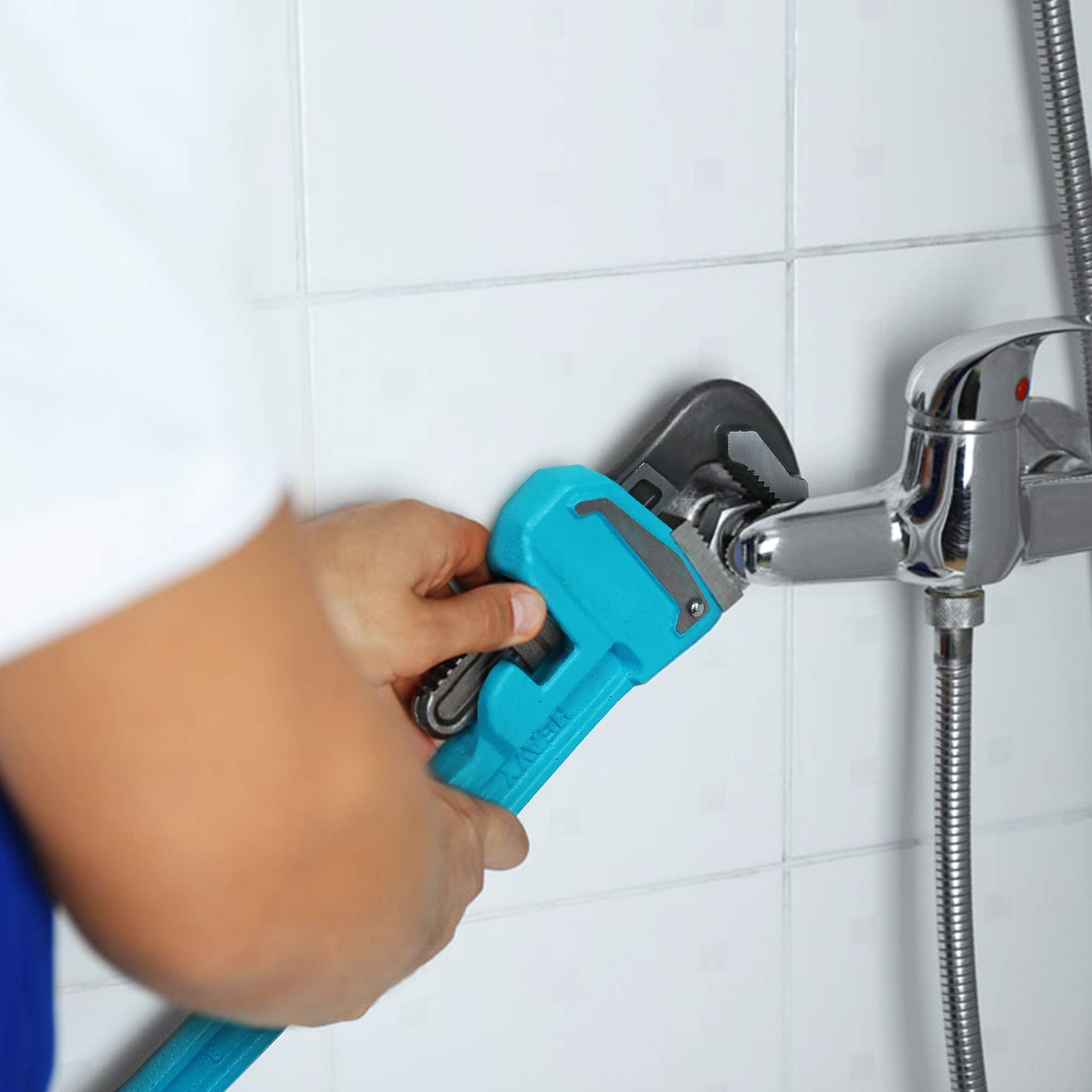 DURATECH I-beam handle close-up demonstrates balanced weight distribution for better bite.