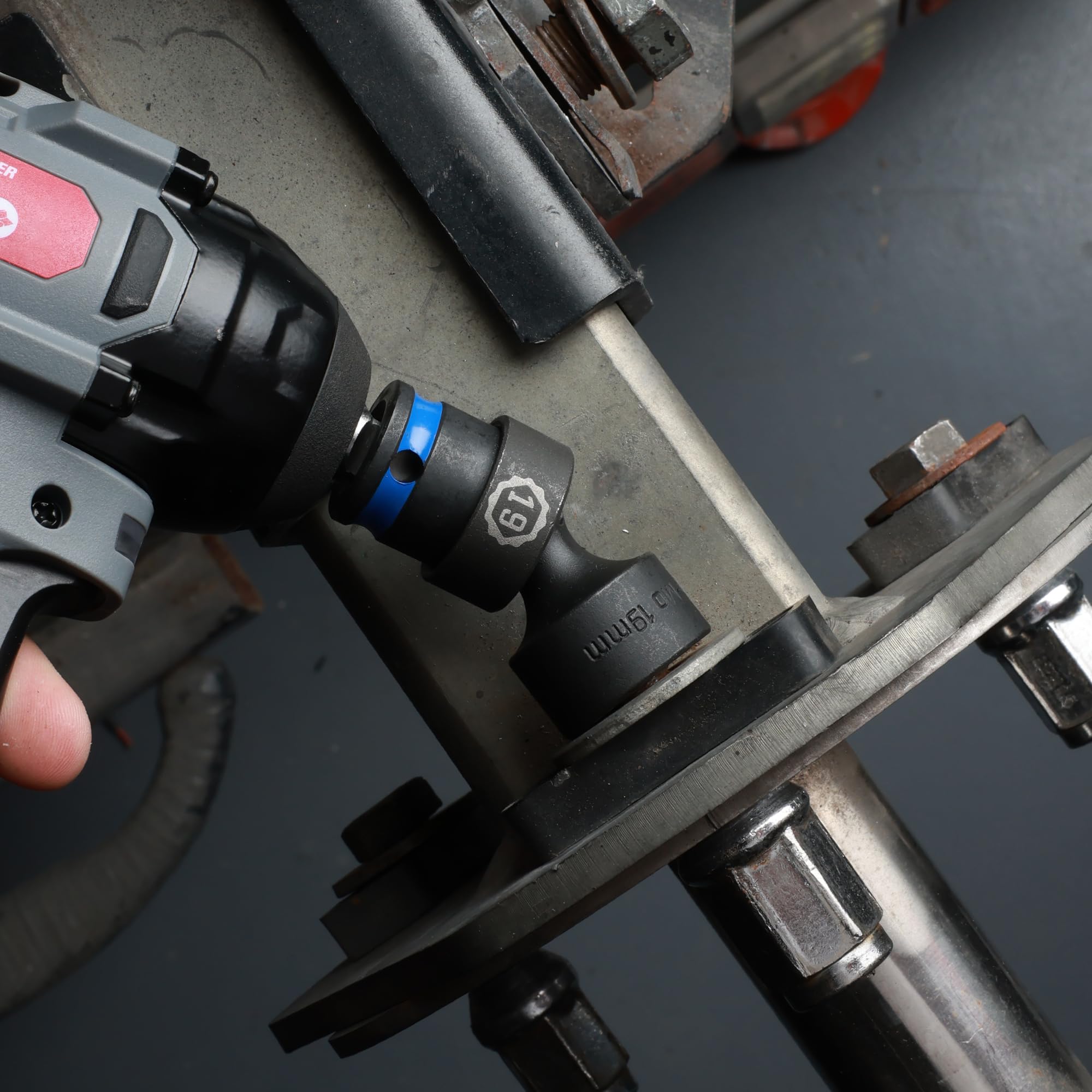 DURATECH metric sockets cover 8–24 mm for versatile projects