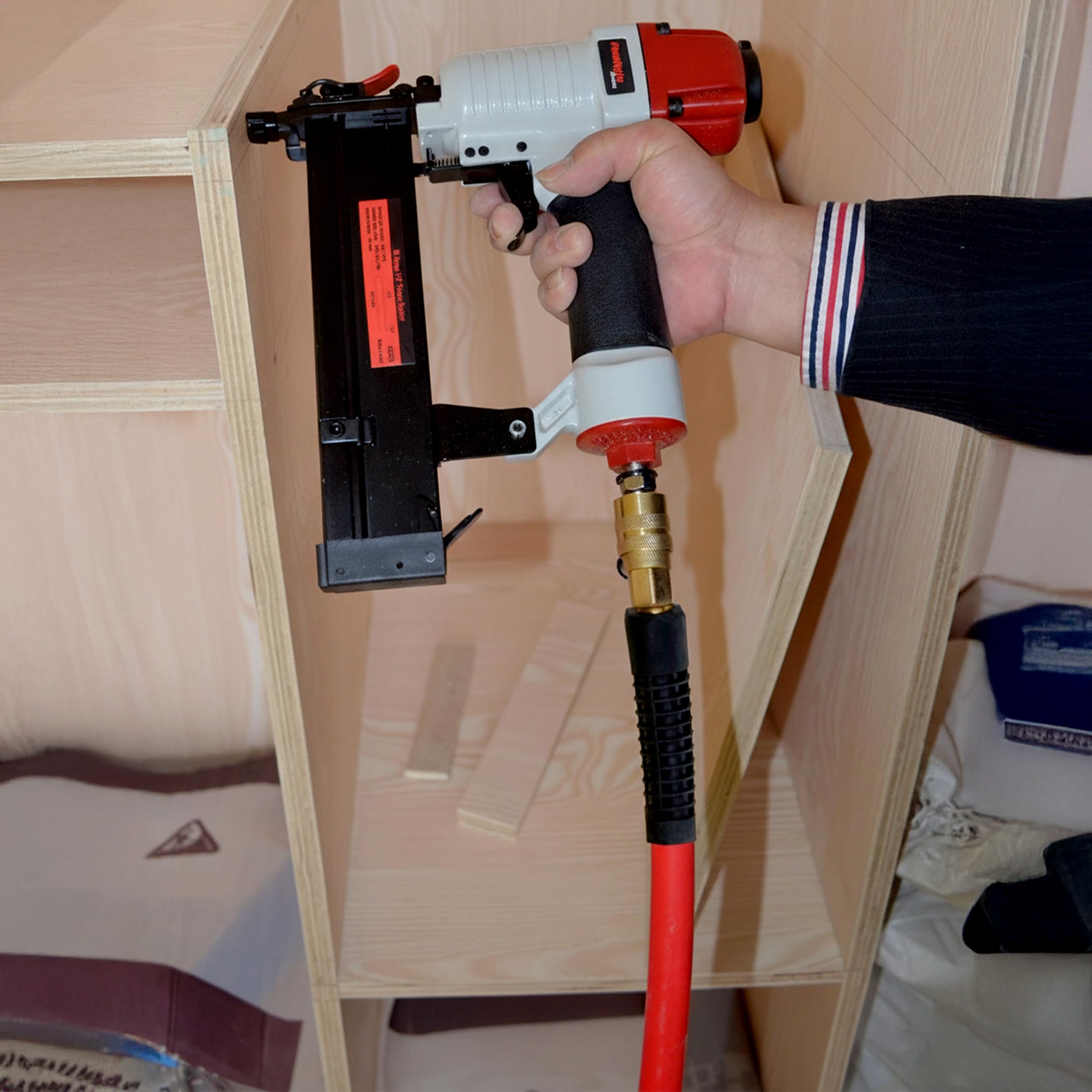 Dynamic Power red hose fits garage and workshop setups