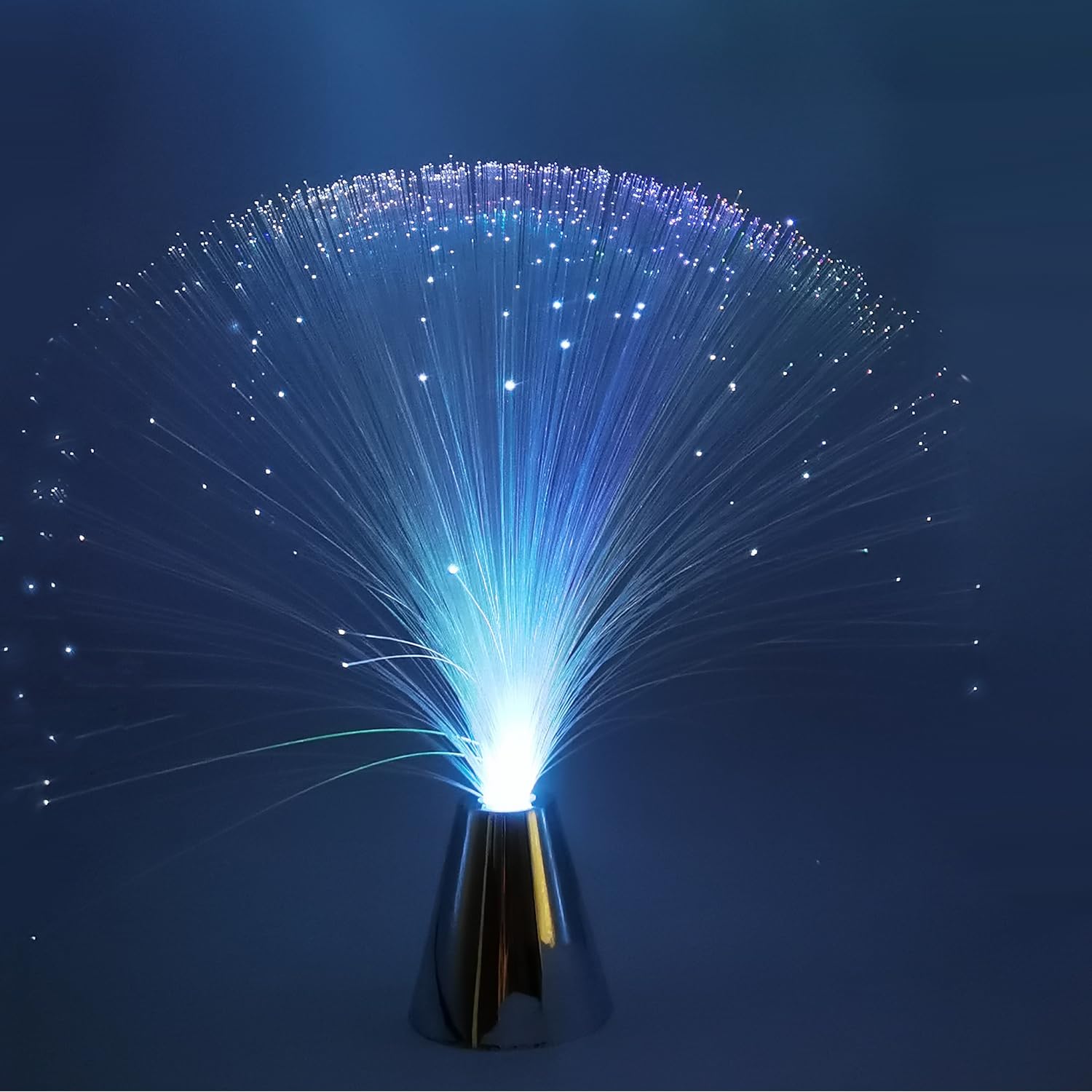 EA colour-changing LED lamp offers relaxing hues for evenings