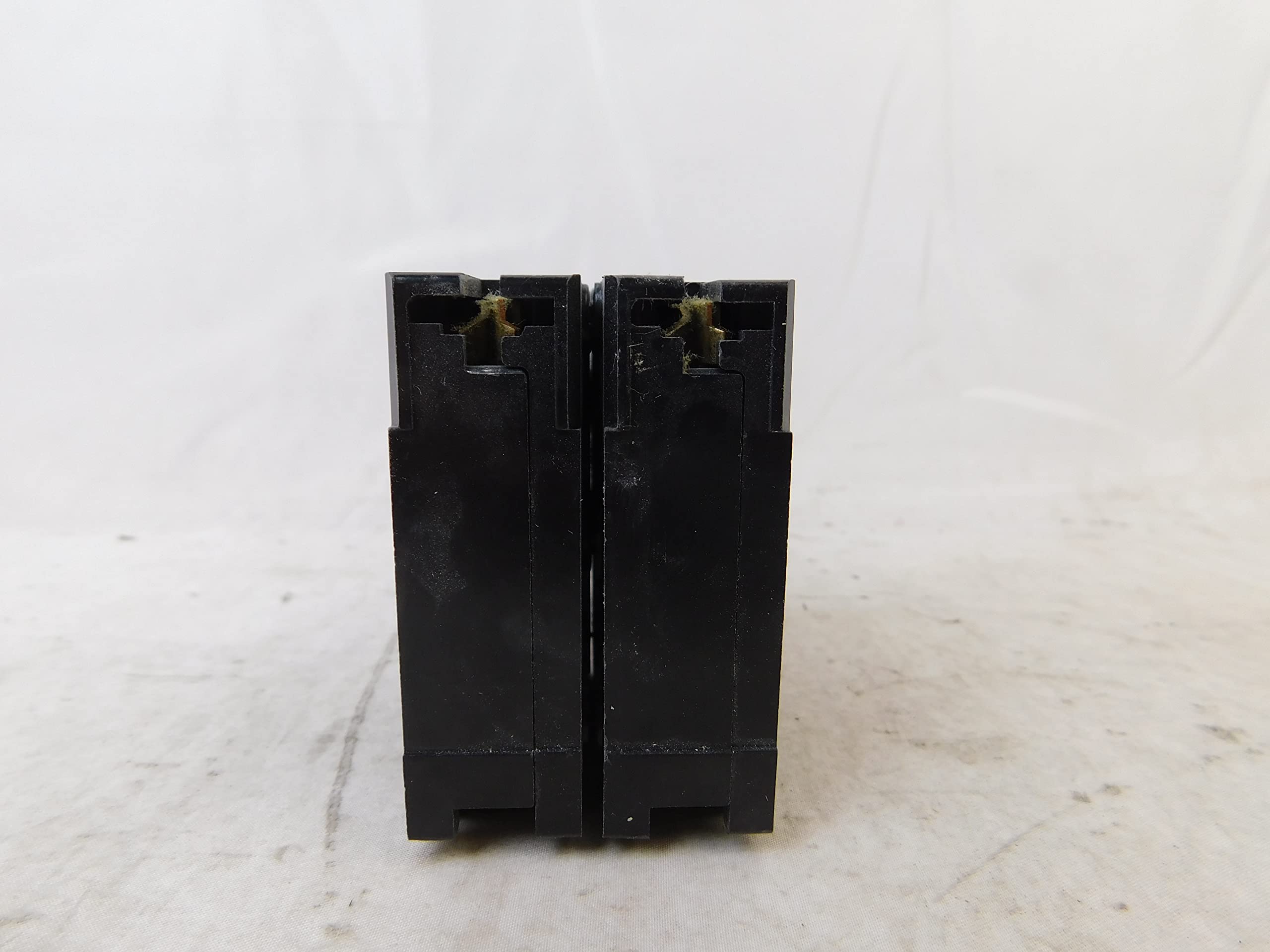 Eaton BR250 interchangeable design detail supports practical panel replacements.