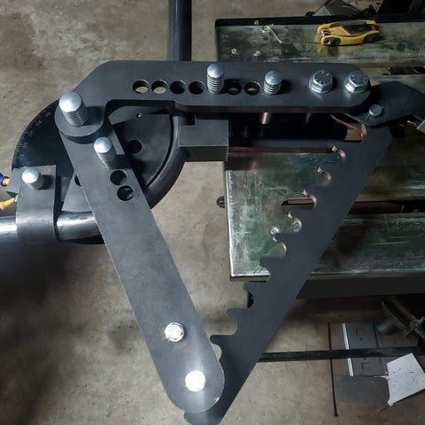 ECOTRIC cast-iron base provides stable operation