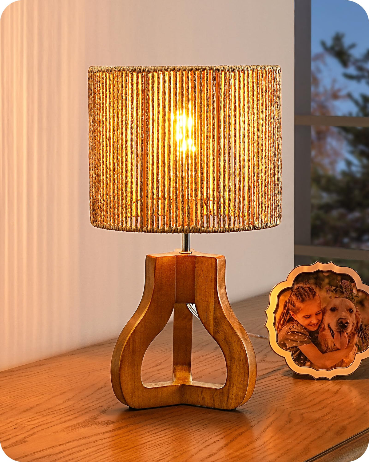 EDISHINE small table lamp with rose wood tripod base for warm bedroom lighting.