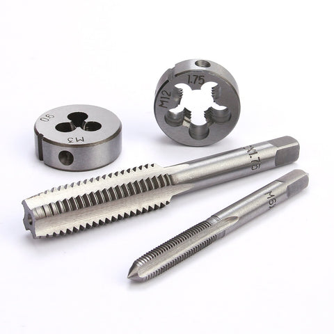 EFFICERE metric threads pitch gauge helps verify pitches quickly.