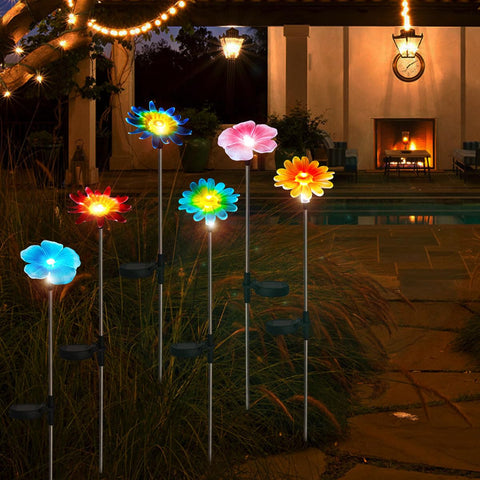 EiGreen yard-ornament stake light enhances curb appeal along front yard