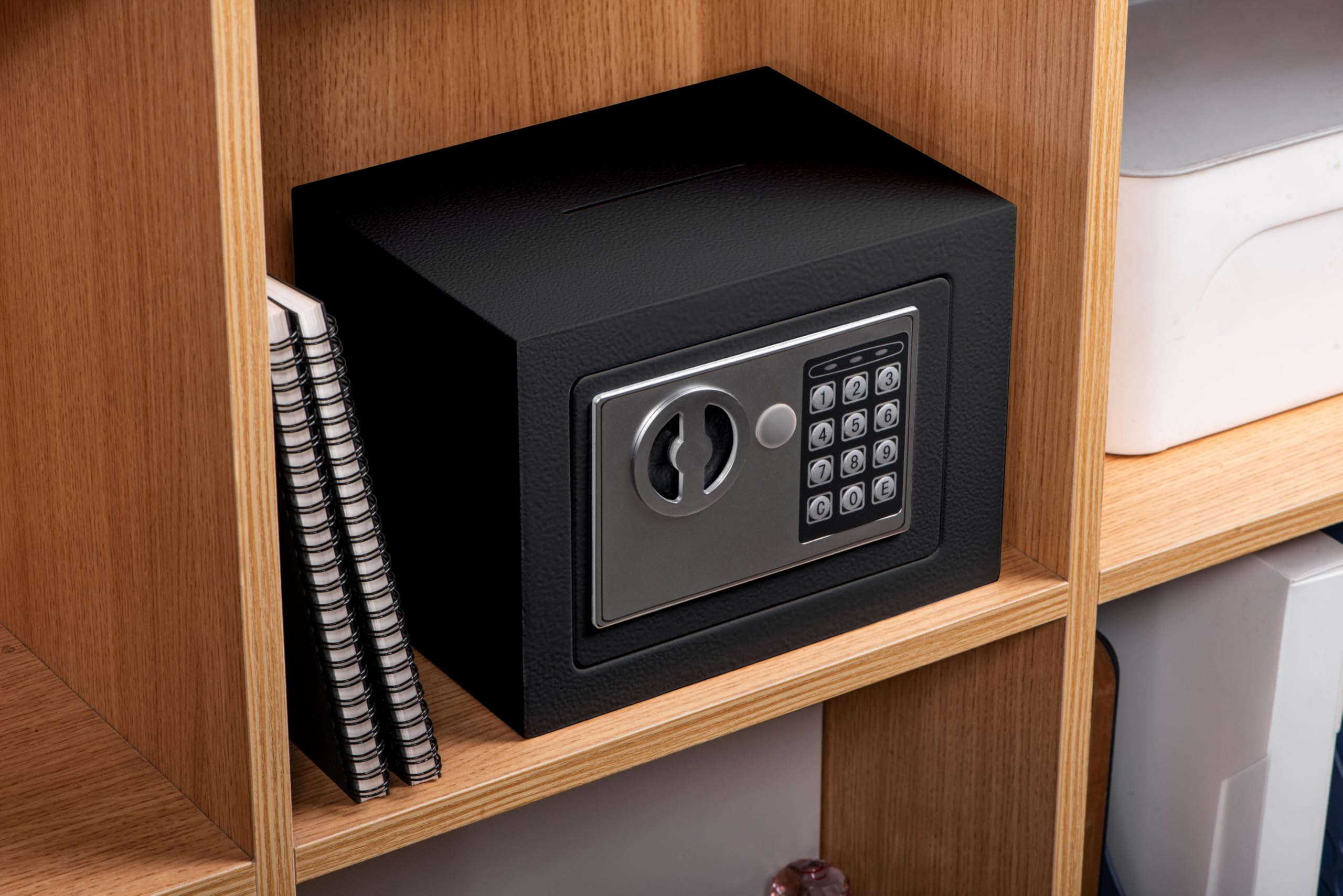 ELLAIG interior with removable shelf ideal for small valuables.