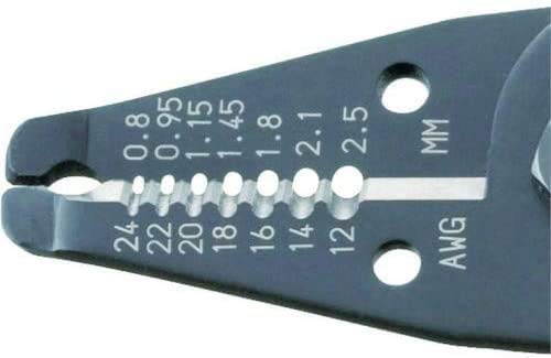 ENGINEER PA-07 compact 175 mm design fits tool kits and tight panels.