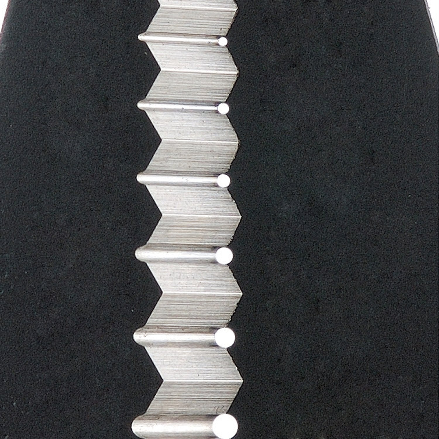 ENGINEER PA-14 high-carbon steel jaws delivering precise cuts without conductor damage.