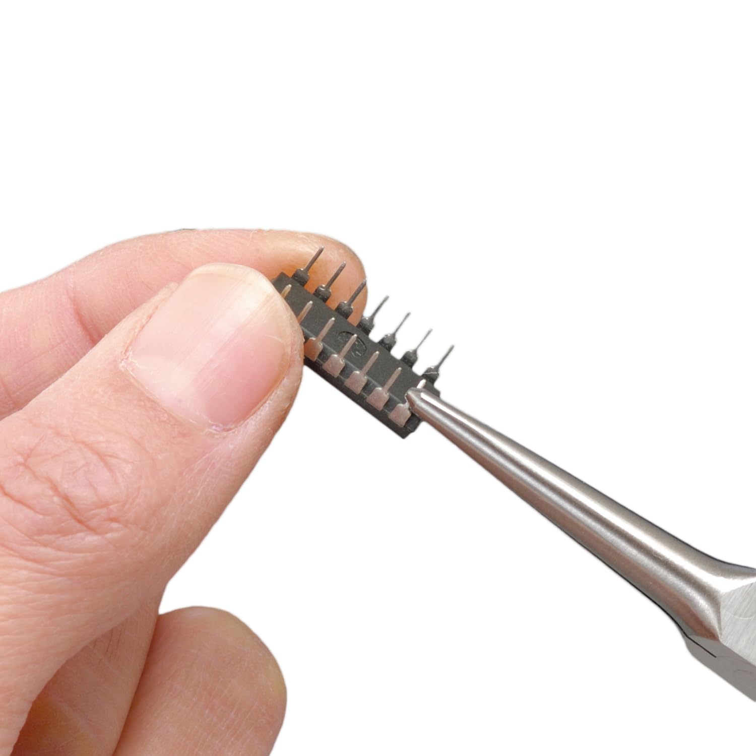 PS-03 esd-safe grips support comfortable handling during soldering.