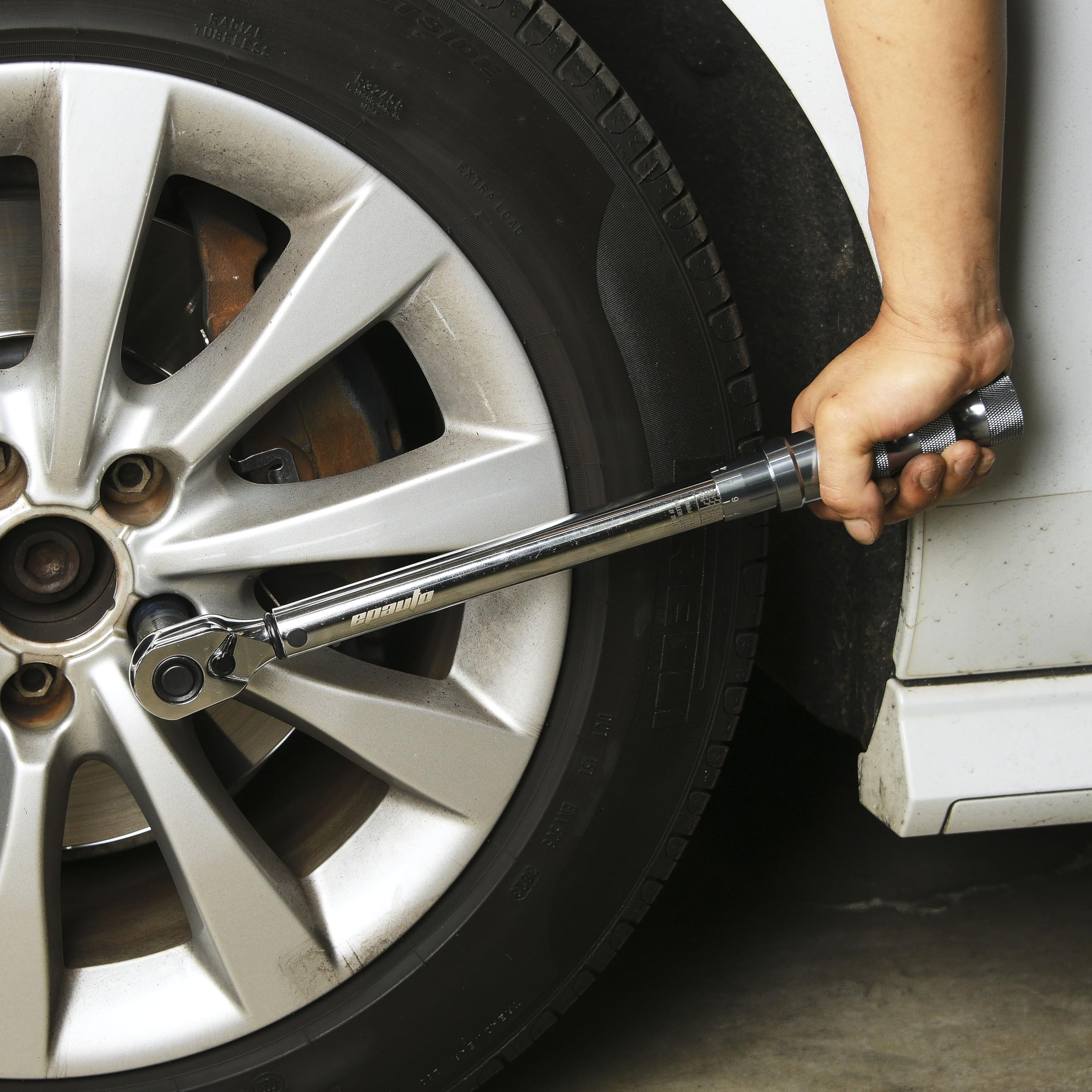 EPAuto 1/2-inch torque wrench dual-direction adjustment for versatile use