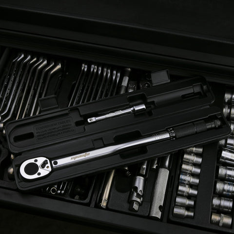 EPAuto high-contrast scale improves torque reading at a glance