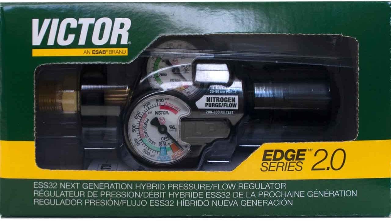 ESAB Victor Edge 2.0 nitrogen CGA-580 connection for tool-less setup.