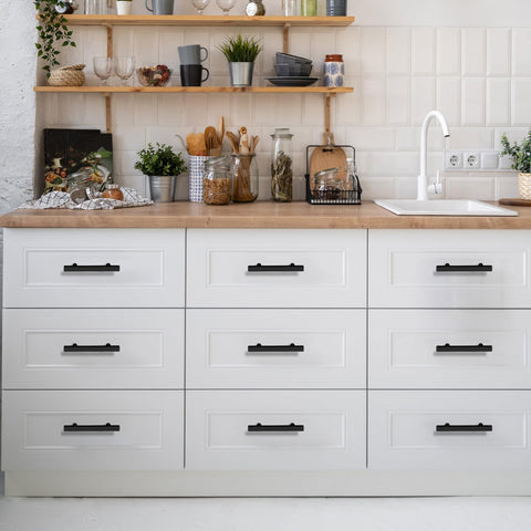Includes mounting screws for quick, tool-free installation with Estmoon pulls.