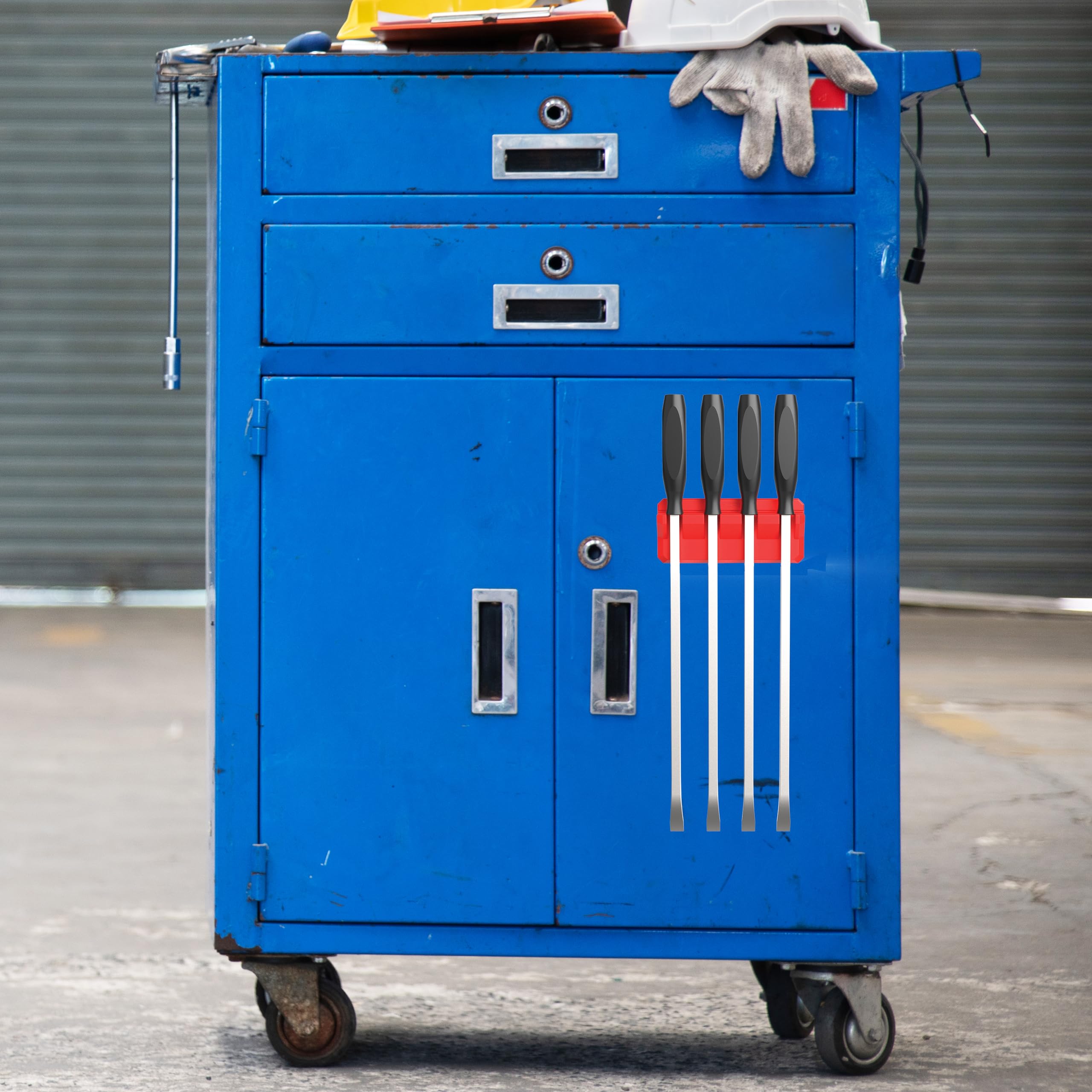 EZRED durable TPEE construction withstands workshop elements.