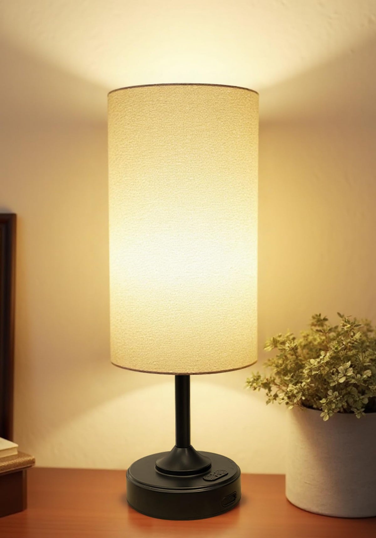 EZVALO battery operated lamp with dimmable warm light for cozy spaces