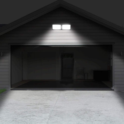 FAGUANGAO adjustable-heads outdoor light offers targeted illumination.