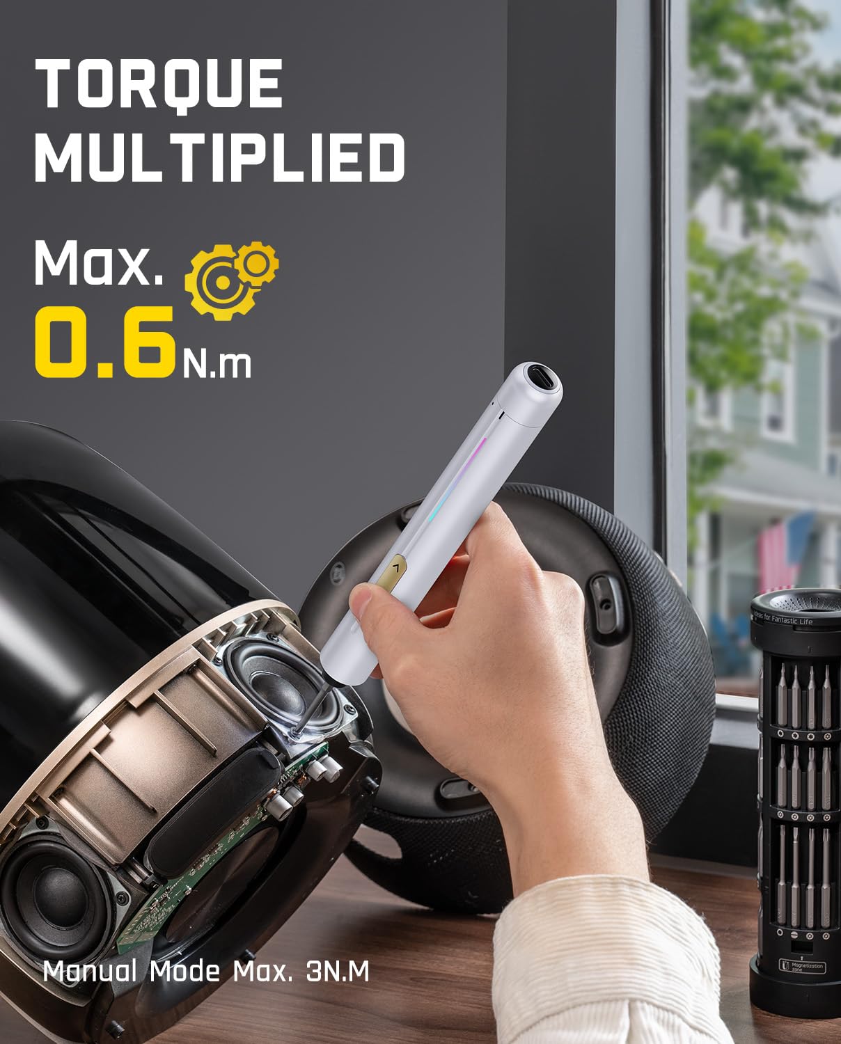 Fanttik E2 Ultra magnetic storage keeps bits organized and secure.