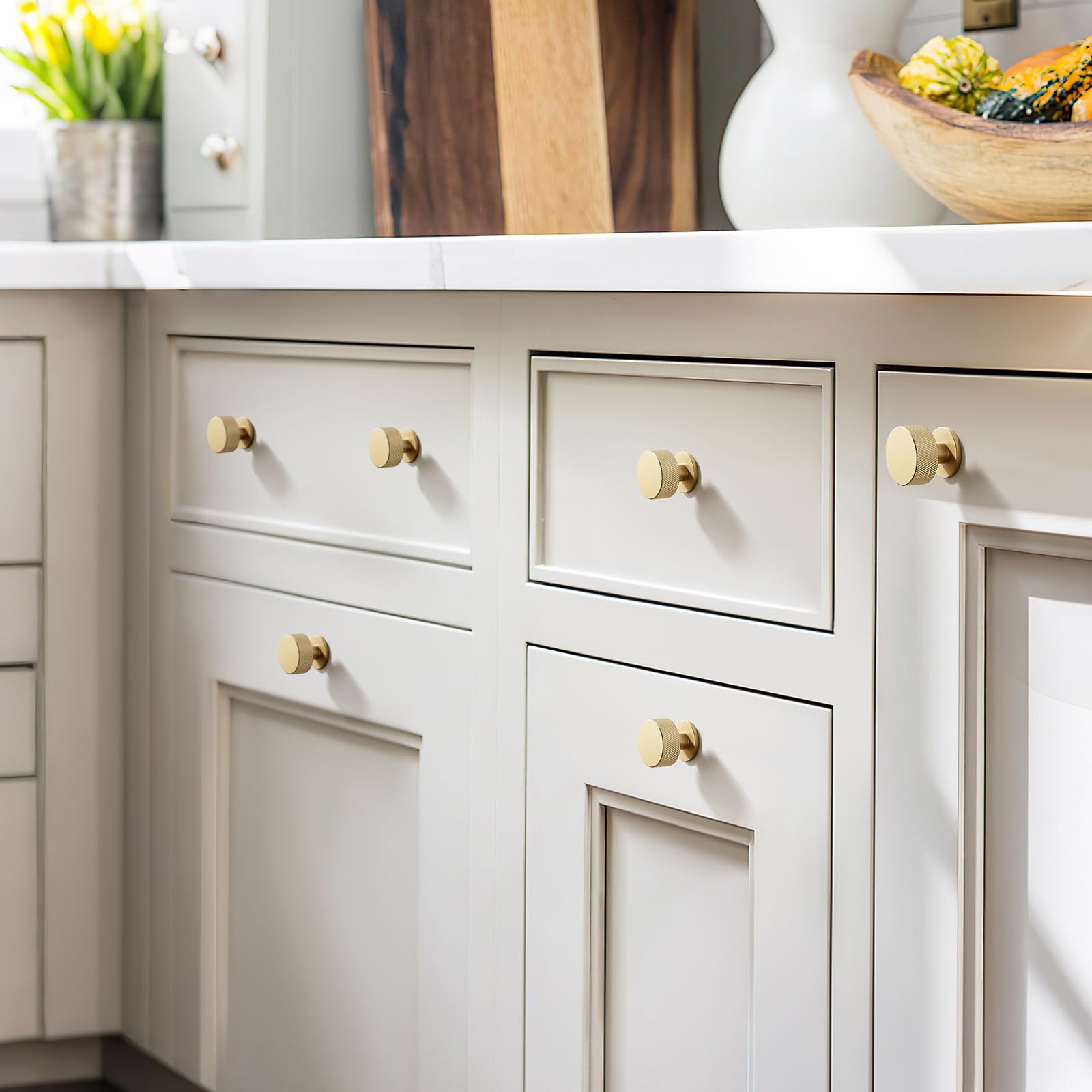 FAPUAL drawer-front detail shows luxurious touch