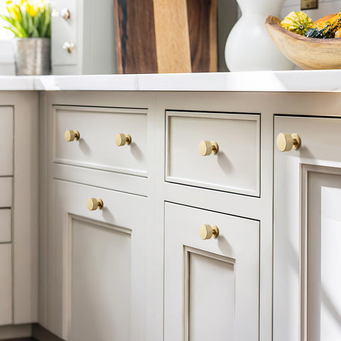 FAPUAL drawer-front detail shows luxurious touch