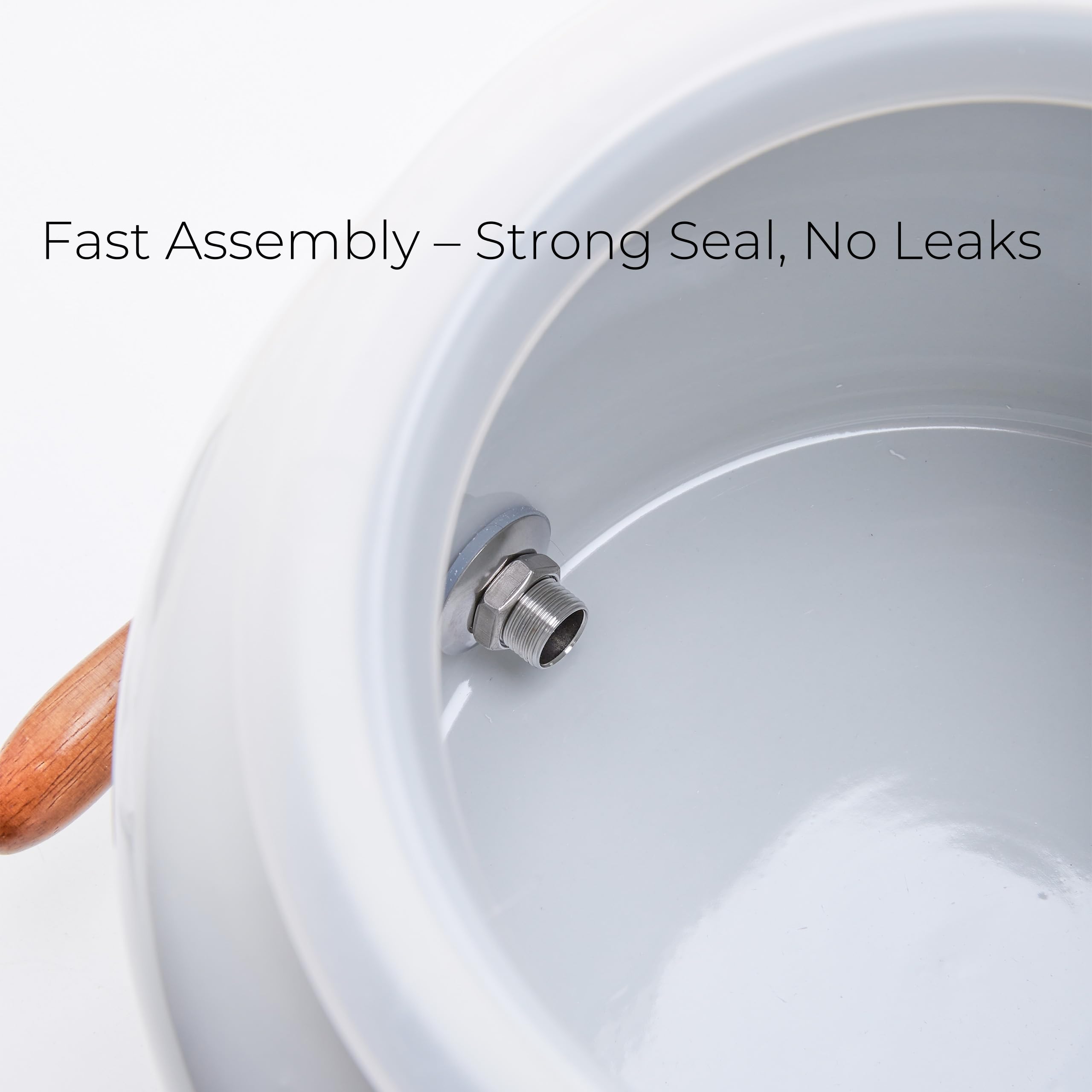 Lead-free ceramic lid complements the dispenser’s elegant look.