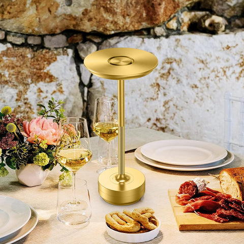 FDIDC gold lamp with diamond-stem detail, premium design and non-slip stability.