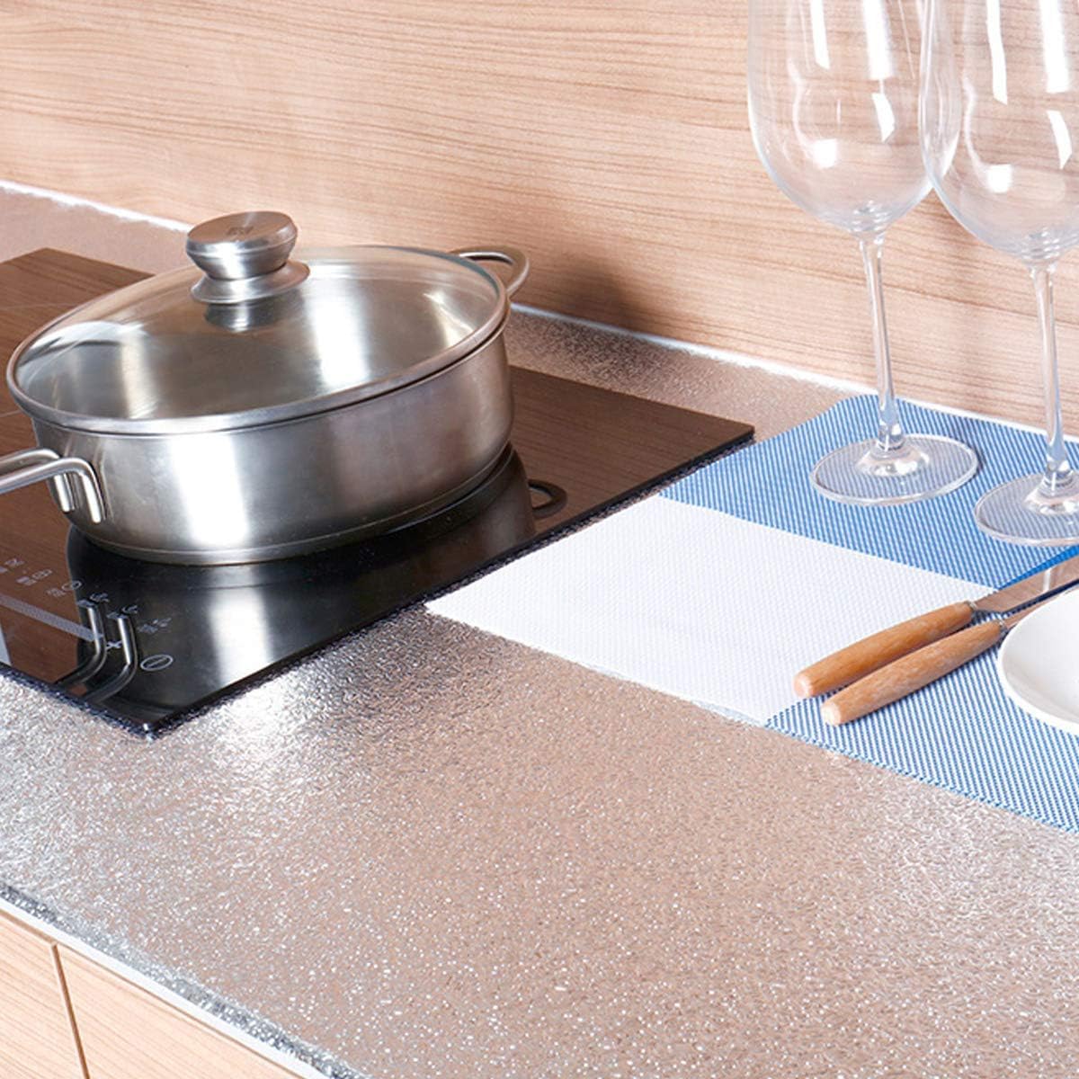 Feisoon self adhesive wallpaper peels on cleanly with no glue residue