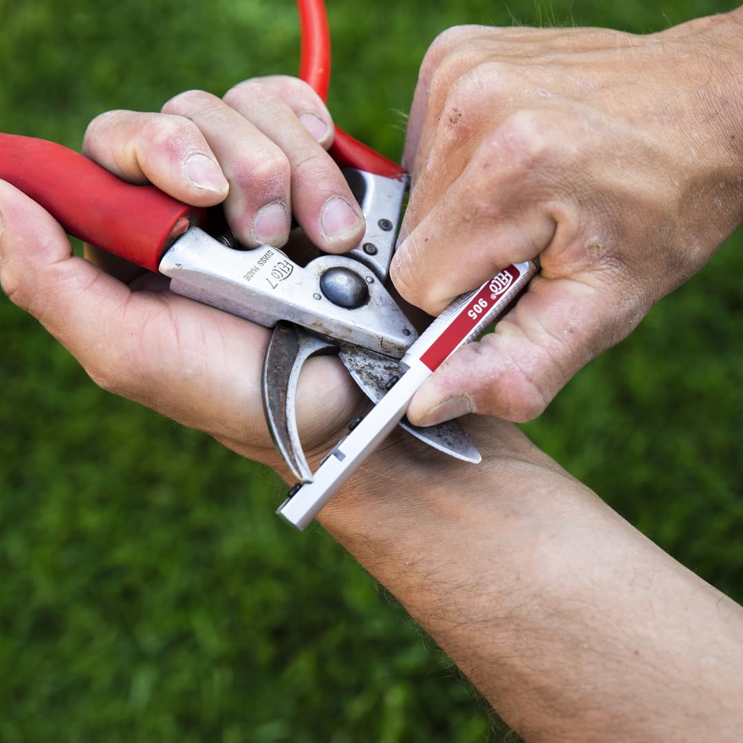 FELCO905 90-degree tungsten carbide sharpener for durable edge