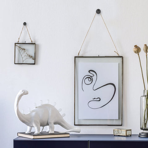 Ferraycle double-headed picture hangers 50lb pack strong for heavy art and mirrors.