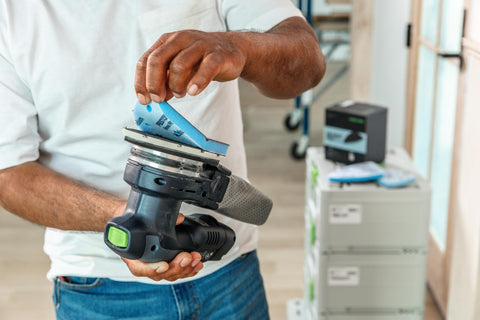 Festool Granat PRO with 1/2-inch foam backing adapts to curves for even contact.