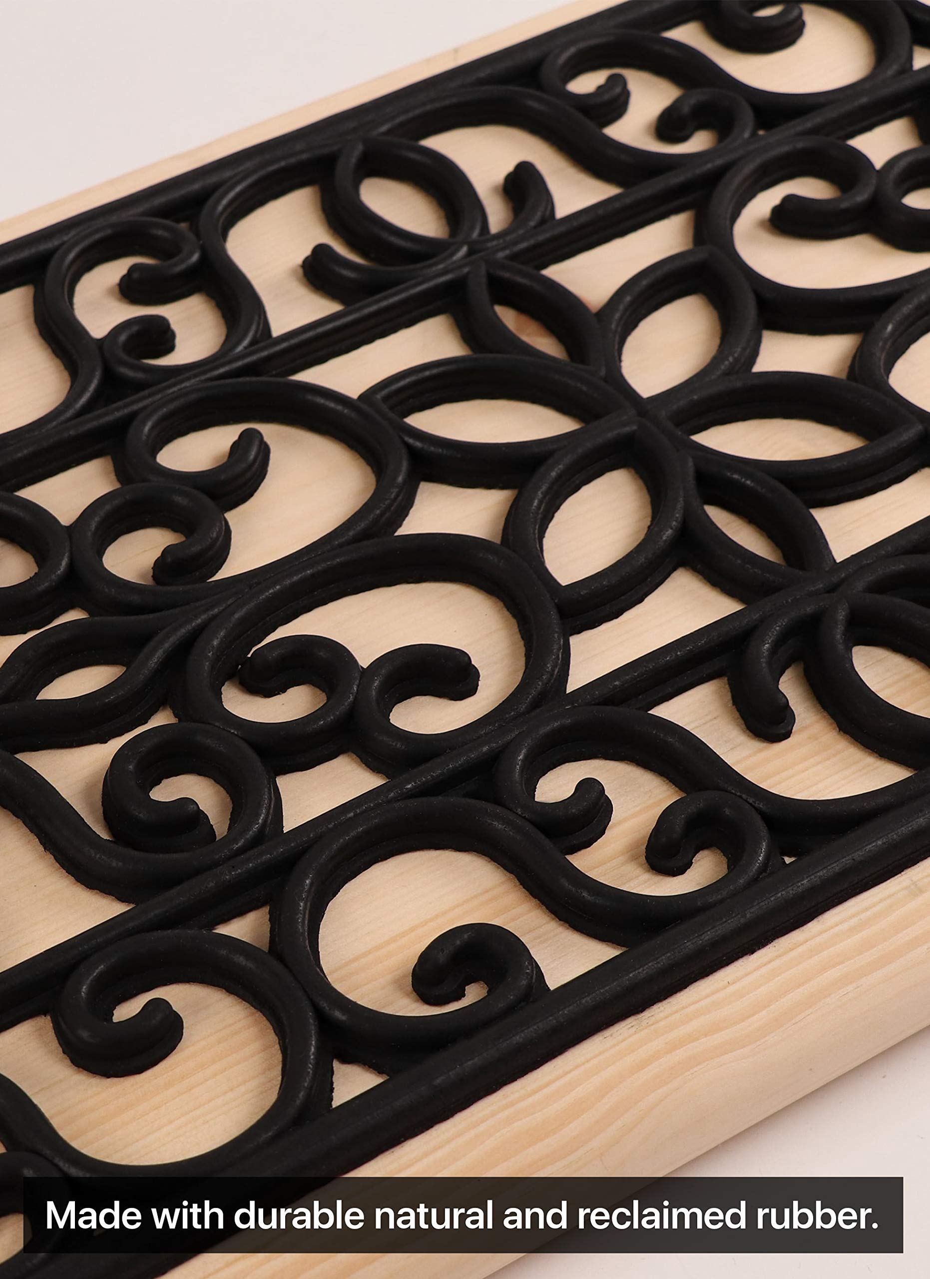 FineHous weather-resistant stair treads withstand rain and snow.