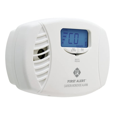 First Alert CO615 digital backlit display shows current CO levels at a glance.