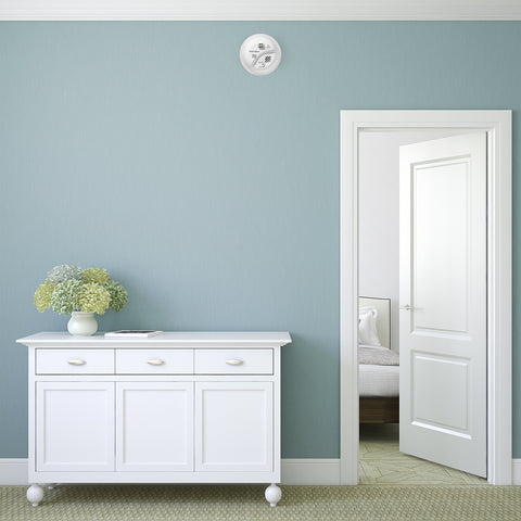 Interconnect up to 12 alarms and 6 devices for coordinated safety alerts.